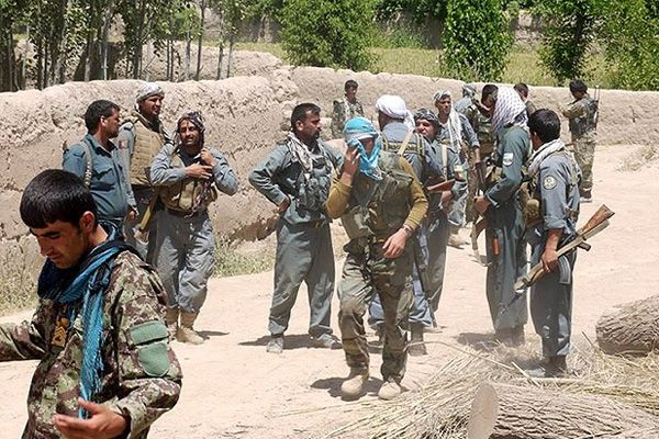 Afganistan'da 35 Taliban militanı öldürüldü