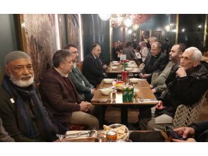 Stockholm'de Müslüman, Hristiyan ve Budistler iftarda buluştu