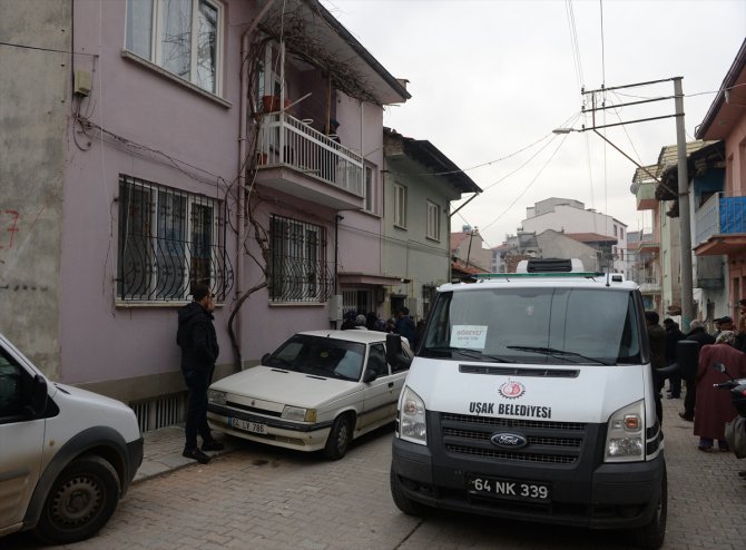 Uşak'ta 3 kardeş evde ölü bulundu