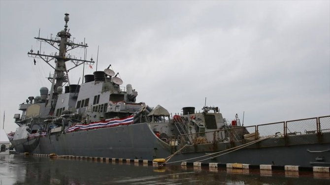 ABD savaş gemisi "USS Donald Cook" Gürcistan'da