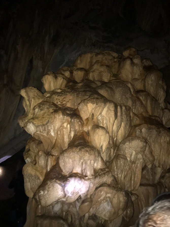 Dağlıca'da mağara bulundu