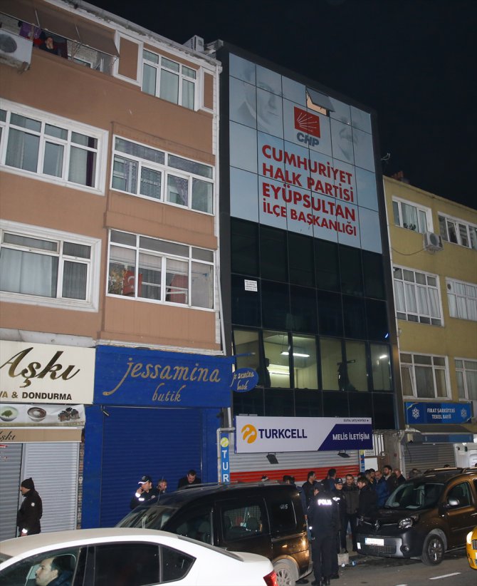 GÜNCELLEME - CHP Eyüpsultan İlçe Başkanlığı'na saldırı