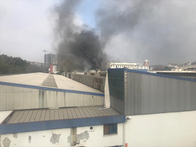 GÜNCELLEME - İstanbul'da fabrika yangını