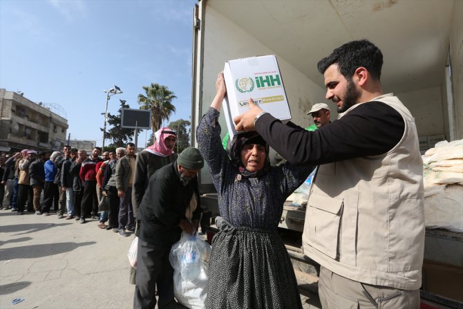 İHH, 2018’de Suriye’ye 2 bin 200 tırlık yardım yaptı