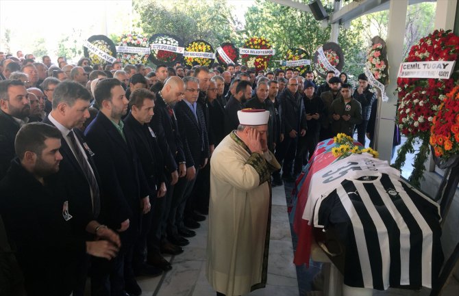 Teknik direktör Turgut Uçar'ın cenazesi toprağa verildi