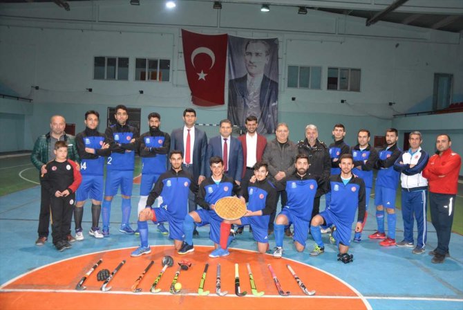 Türkiye'yi hokeyde Şampiyonlar Ligi'ne taşıdılar