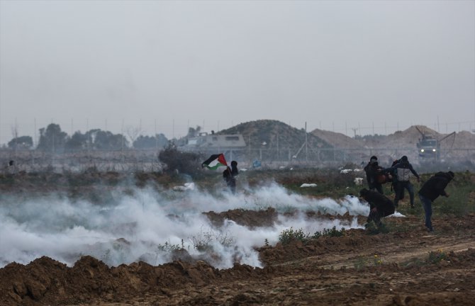 GÜNCELLEME - İsrail askerleri Gazze sınırında 20 Filistinliyi yaraladı