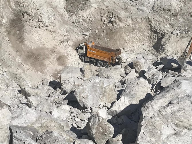 Muğla'da maden sahasında heyelan