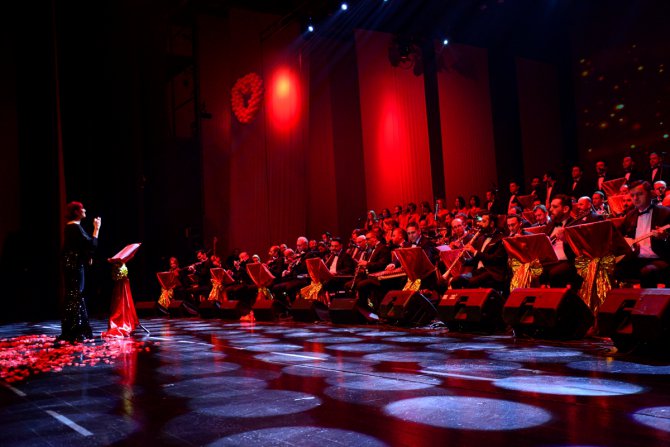 Bursa'da "Sevda Şarkıları" konseri verildi
