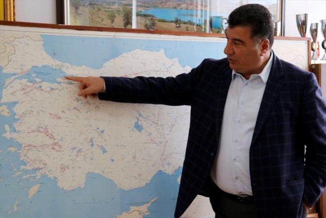 "Ayvacık depreminin olası Marmara depremini tetiklemesi mümkün değil"