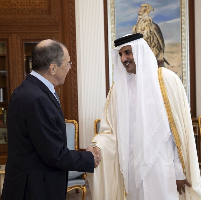 Katar Emiri, Lavrov ile bölgesel gelişmeleri görüştü