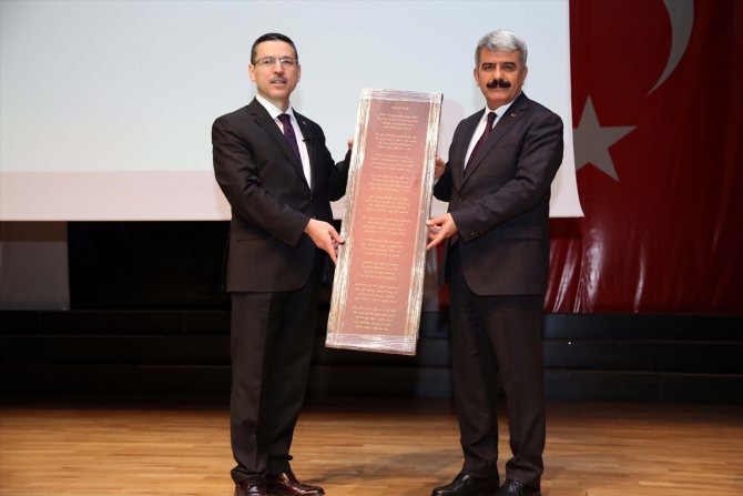 Sayıştay Başkanı Seyit Ahmet Baş, KOÜ'de konferans verdi