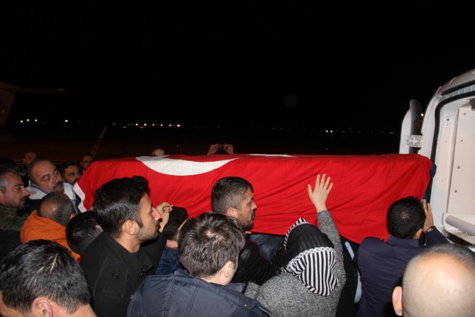 Polonya'da öldürülen Türk öğrencinin cenazesi Türkiye'ye getirildi