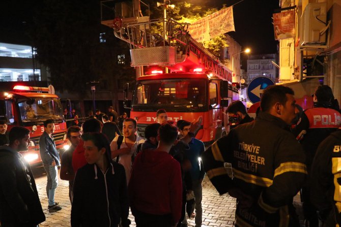 Burdur'da öğrenci pansiyonunda yangın paniği