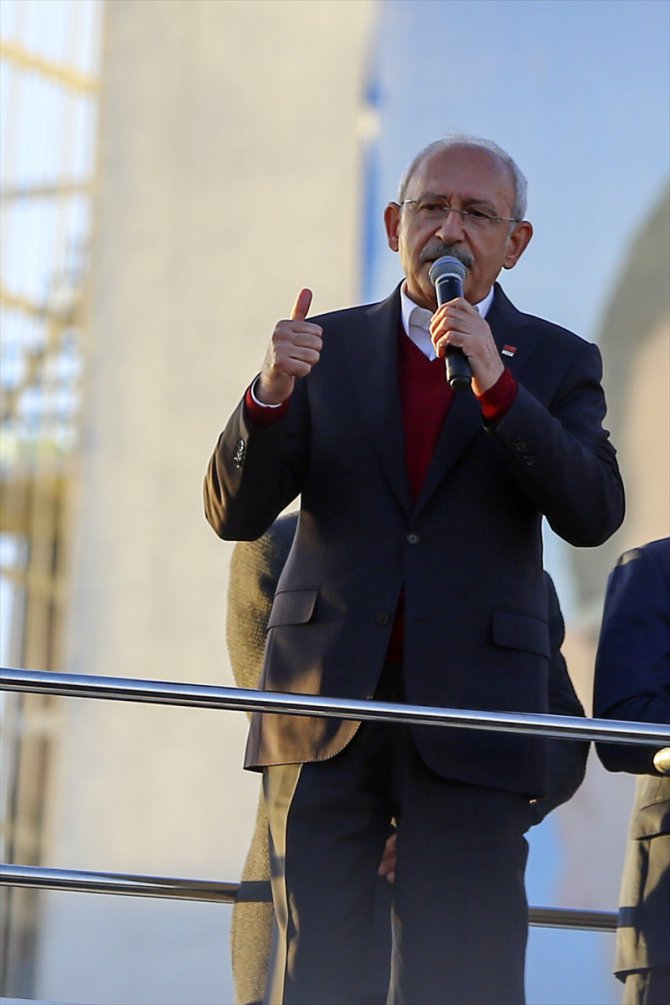 Kılıçdaroğlu, Çekmeköy'de halka hitap etti