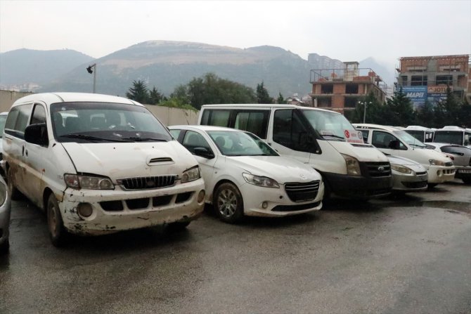 Türkiye'de çalınan araçlar Afrin'de bulundu