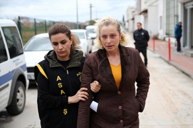 Adana'da örtülü kadına yönelik saldırı iddiası