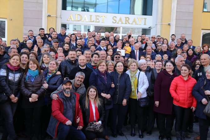 Artvin Belediye Başkanı Demirhan Elçin, mazbatasını aldı