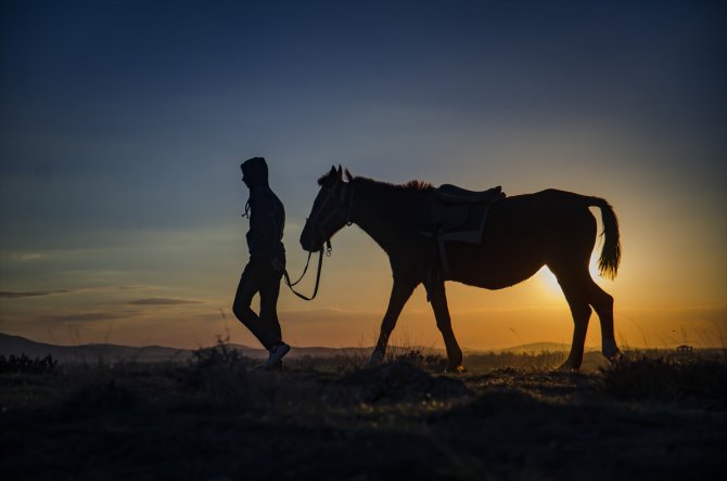Kırım Tatarları'nın at sevgisi nesilden nesle aktarılıyor