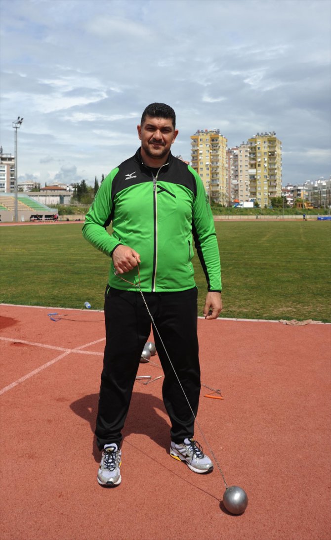 Olimpiyat şampiyonu Tacik sporcu Antalya'da hazırlanıyor