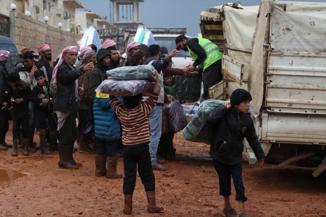 İHH ve Fetih-Der'den Suriye'deki sel mağdurlarına yardım eli