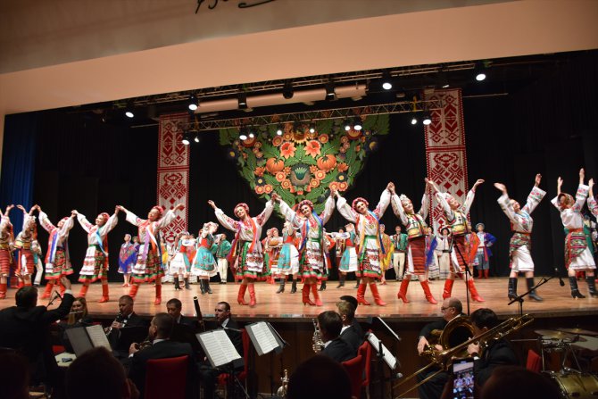 Başkentte Ukrayna dans gösterisi