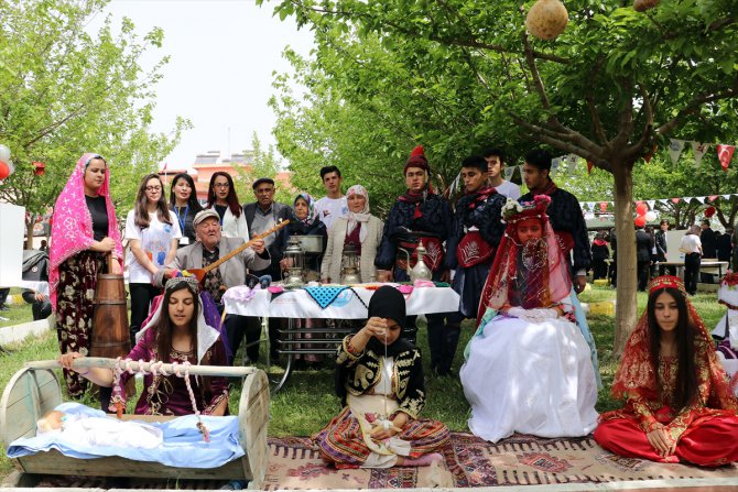 Aydın'da öğrenciler sözlü kültürel değerleri kayıt altına aldı