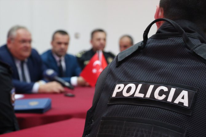 Türk polisinden Arnavutluk polisine eğitim