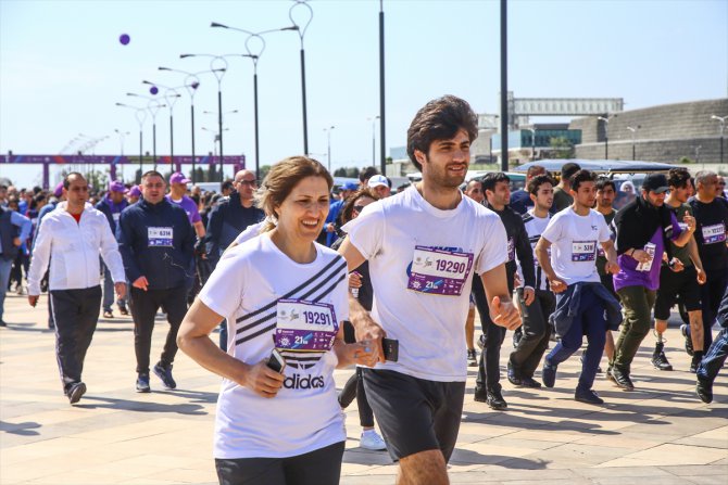 Azerbaycan'da "rüzgarı yen" yarı maratonu