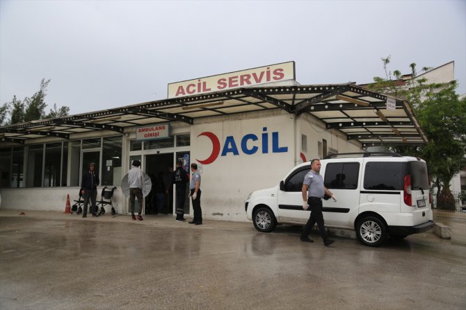 GÜNCELLEME - 2 Muğla'da yolcu otobüsü devrildi