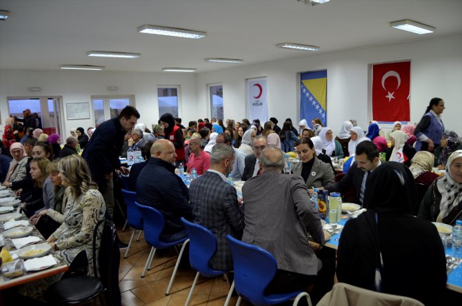 HUZUR VE BEREKET AYI RAMAZAN - Türk Kızılayı, Srebrenitsa'da iftar verdi