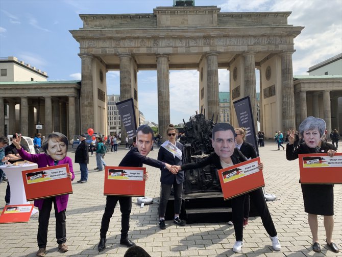 Almanya'da Yemen'deki savaşa silah satan AB ülkeleri protesto edildi