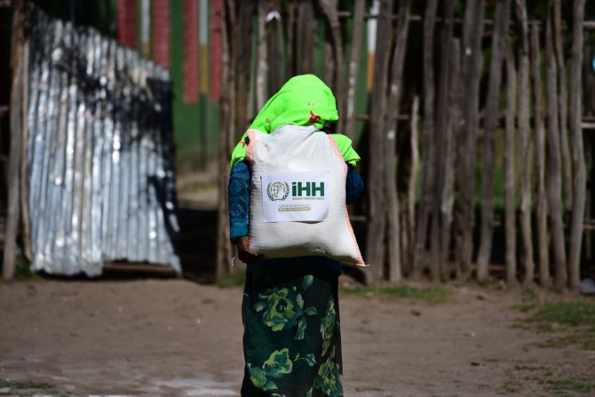 İHH'dan Etiyopya'da bin 565 aileye kumanya yardımı