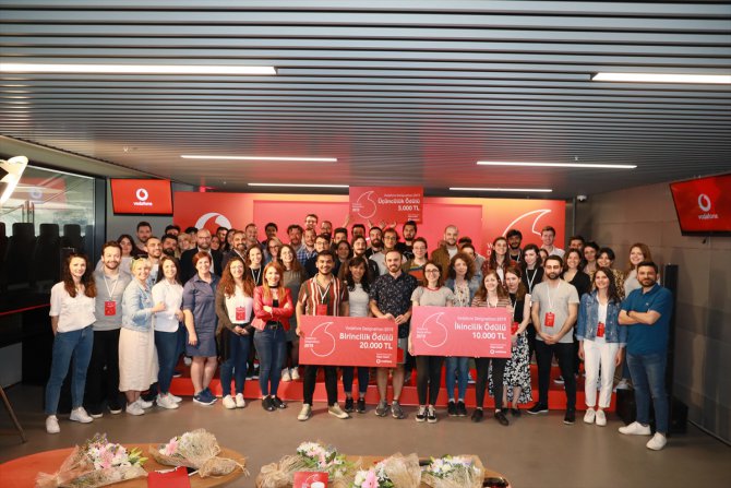 Genç tasarımcılar "Vodafone Yanımda" için yarıştı