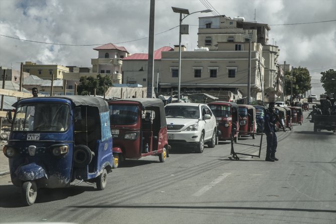 Mogadişu'daki çatışmalar yaşamı olumsuz etkiliyor