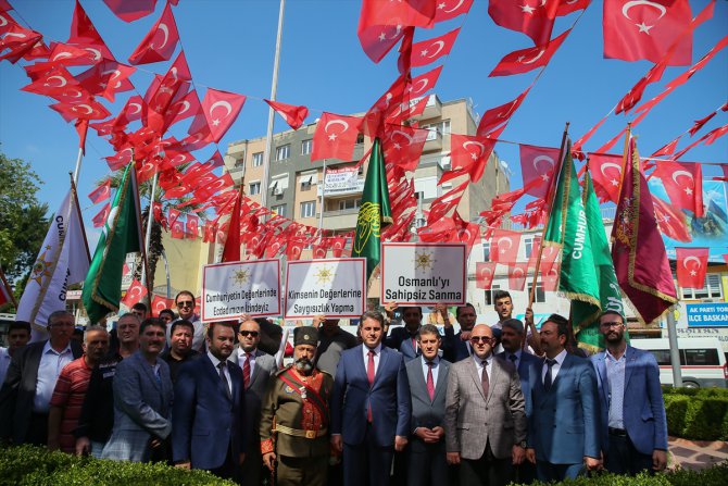 Sökülen Osmanlı tuğralarının Torbalı Meydanı'na takılması talebi