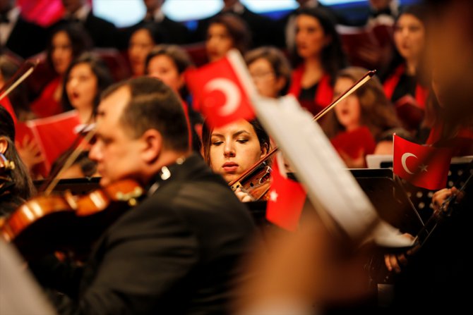 Piyanist İdil Biret ile Hacettepe Üniversitesi'nden "19 Mayıs" konseri