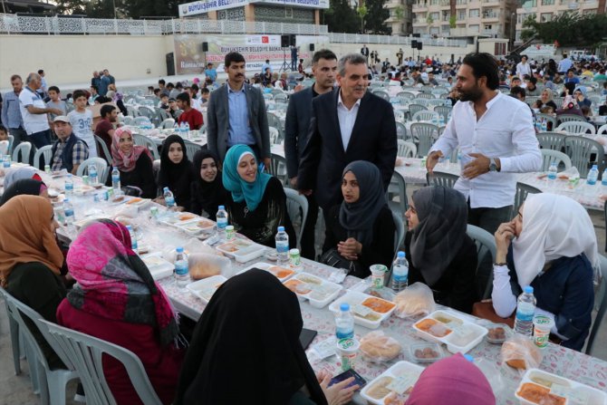 Türkler ve Suriyeliler "Halil İbrahim Sofrası"nda buluştu