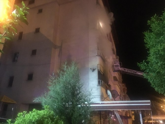 Zonguldak'ta apartmanda yangın