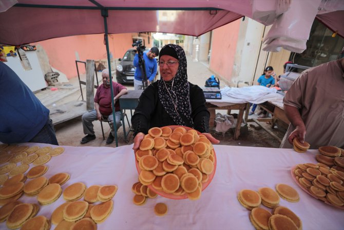 Gazze'nin meşhur ramazan tatlısı kadayıfın ilk kadın ustası