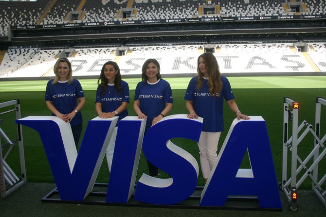 Visa, milli futbolcu Didem Karagenç'e sponsor oldu