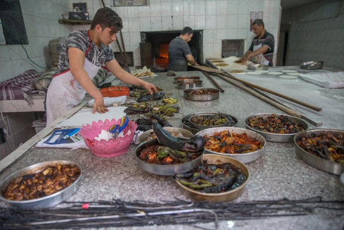 HUZUR VE BEREKET AYI RAMAZAN - Bu kentte iftar yemekleri ocakta değil fırında pişiyor