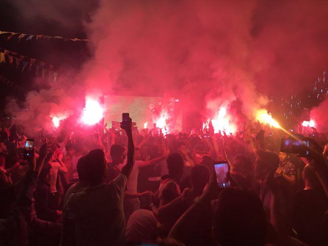 Gazişehir Gaziantep'in finale yükselmesi kentte sevinçle karşılandı