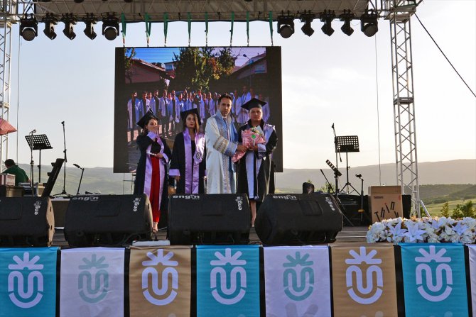 Munzur Üniversitesinde mezuniyet töreni