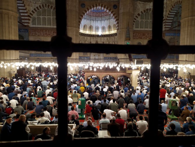 Selimiye Camisi'nde Kadir Gecesi yoğunluğu