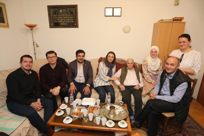 UID ramazanda Saraybosnalıların evlerine misafir oldu