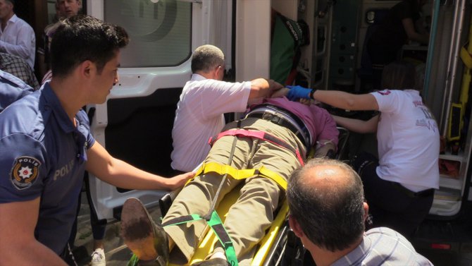 Bursa'da sırtına mermi isabet eden kişi yaralandı