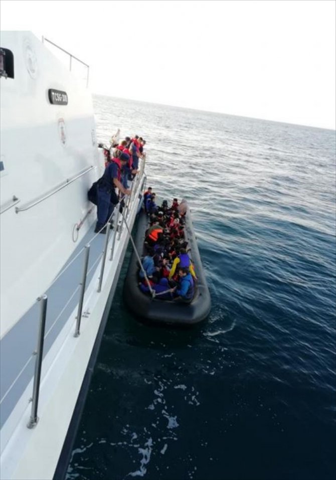 Denizde 36 düzensiz göçmen yakalandı