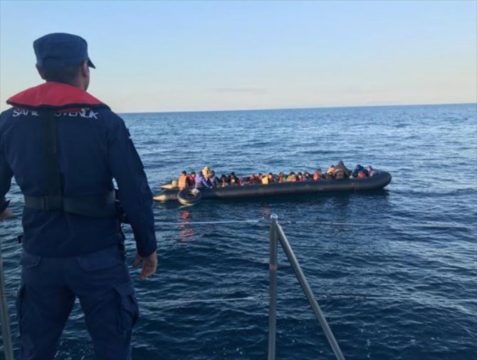 Denizde 36 düzensiz göçmen yakalandı