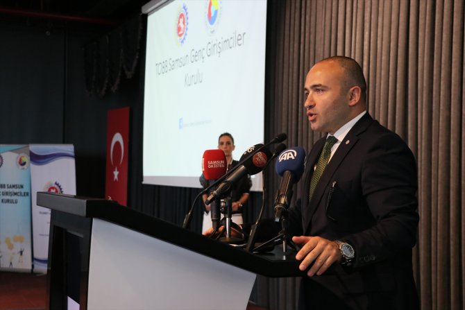 "Türkiye'de gençler daha çok e-ticareti tercih ediyor"